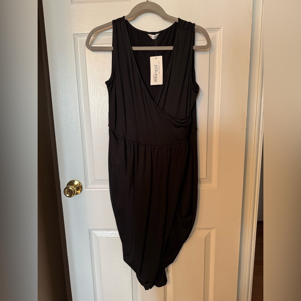 Black dress with runched sides